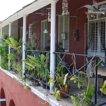 Charming Old World Apartment Bridgetown Ngoại thất bức ảnh