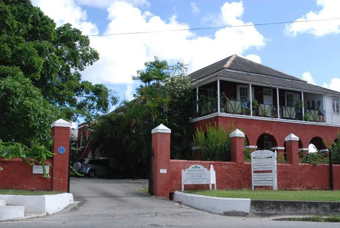 Charming Old World Apartment Bridgetown Ngoại thất bức ảnh