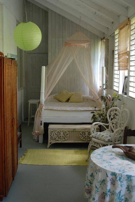Charming Old World Apartment Bridgetown Ngoại thất bức ảnh