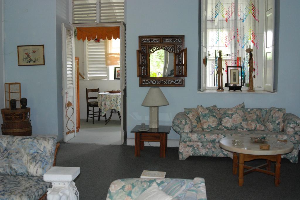 Charming Old World Apartment Bridgetown Ngoại thất bức ảnh